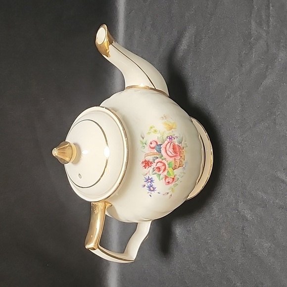 Early Mid-Century Sadler 3540 England Floral Teapot - Picture 5 of 14